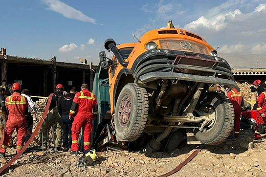 فرونشست+زمین