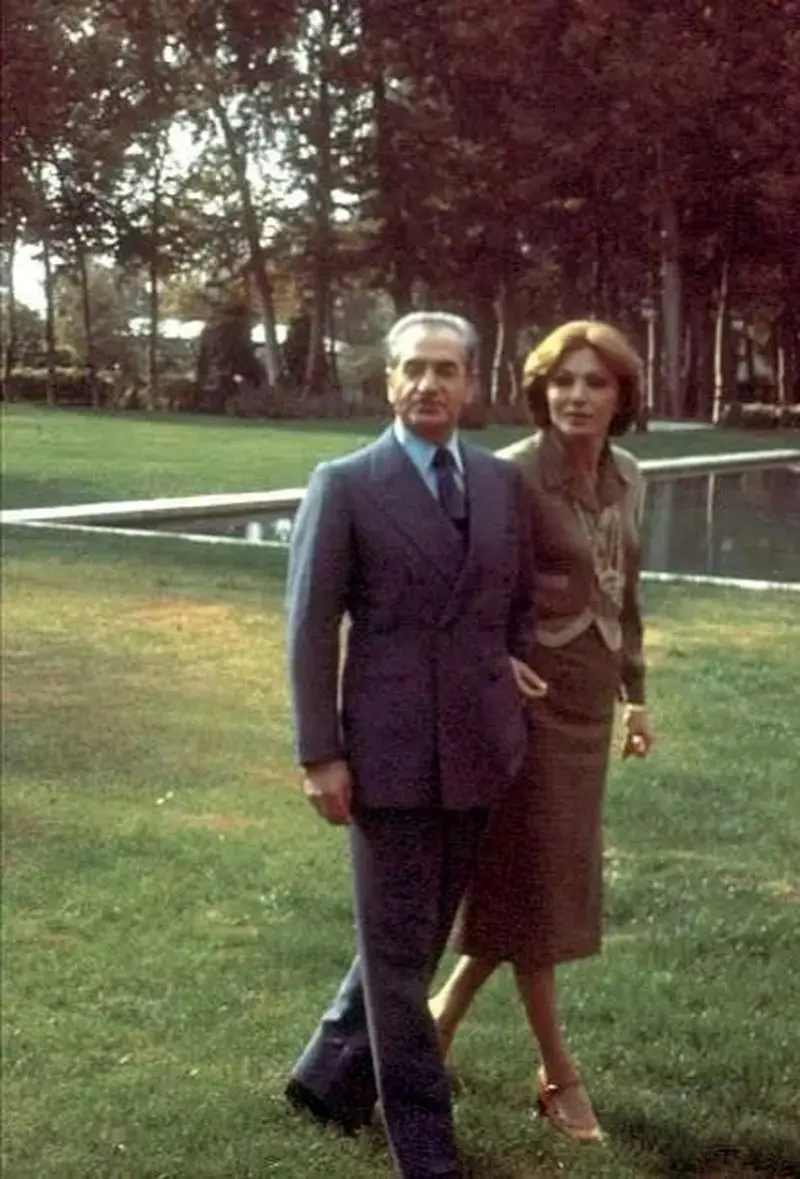 987987980000009900009988