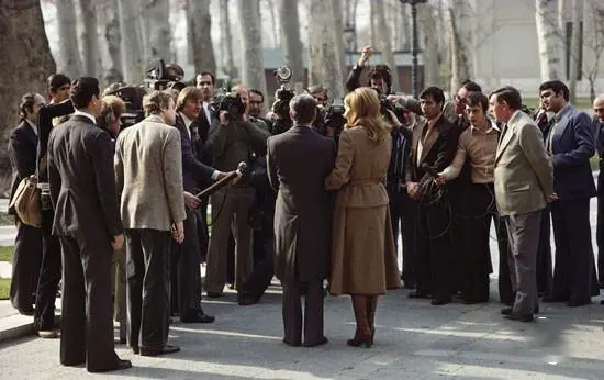 محمدرضا پهلوی بههمراه همسرش فرح