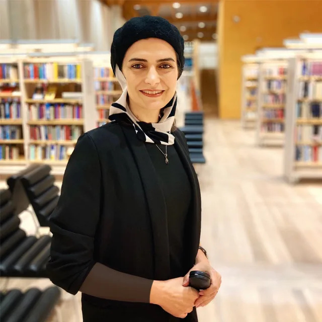 مهسا ملک مرزبان