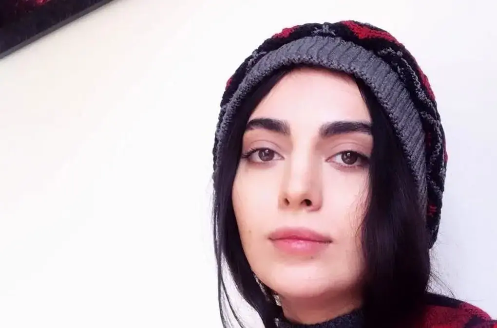 مهشید جوادی بی اشاره به پژمان جمشیدی :  شخص متجاوز میتونه بسیار باشخصیت رفتار کنه … فاصله‌اش رو هم با زنها حفظ کنه و…