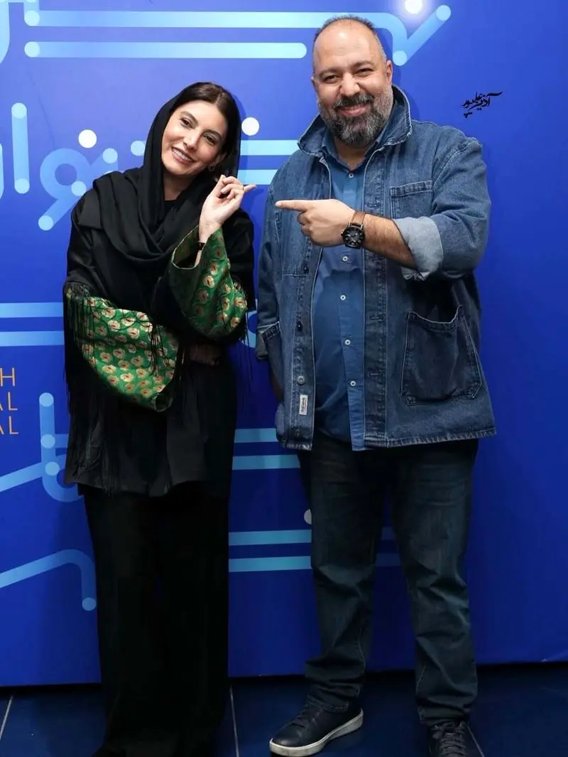 نرگس محمدی به همراه همسرش علی اوجی و فریبا نادری در جشنواره فیلم شهر