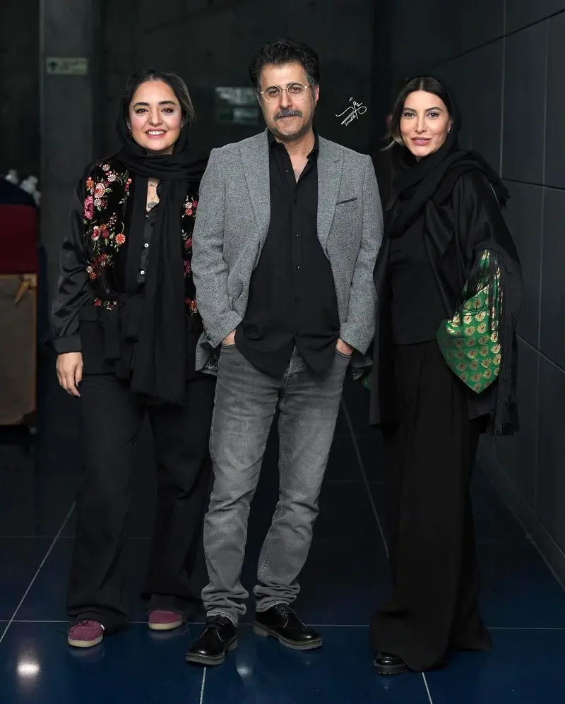 نرگس محمدی به همراه همسرش علی اوجی و فریبا نادری در جشنواره فیلم شهر