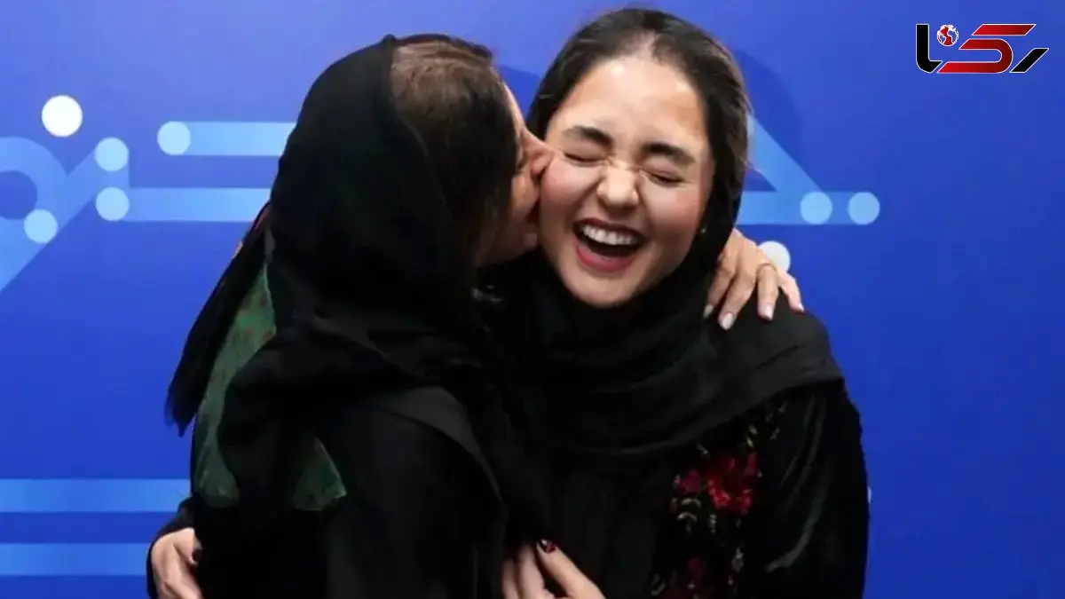 لحظات عاشقانه علی اوجی و نرگس محمدی در جشنواره شهر با حضور پرانرژی فریبا نادری!