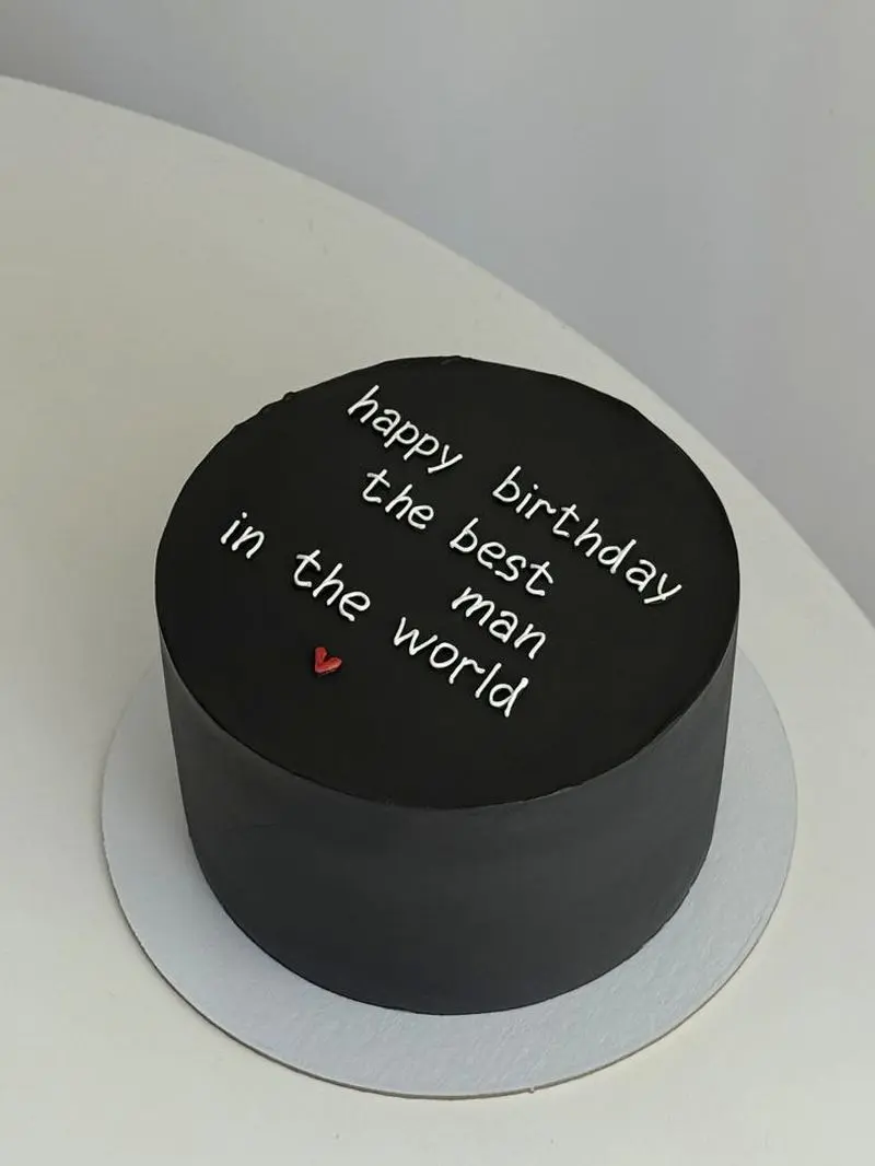 کیک تولد سیاه و سفید