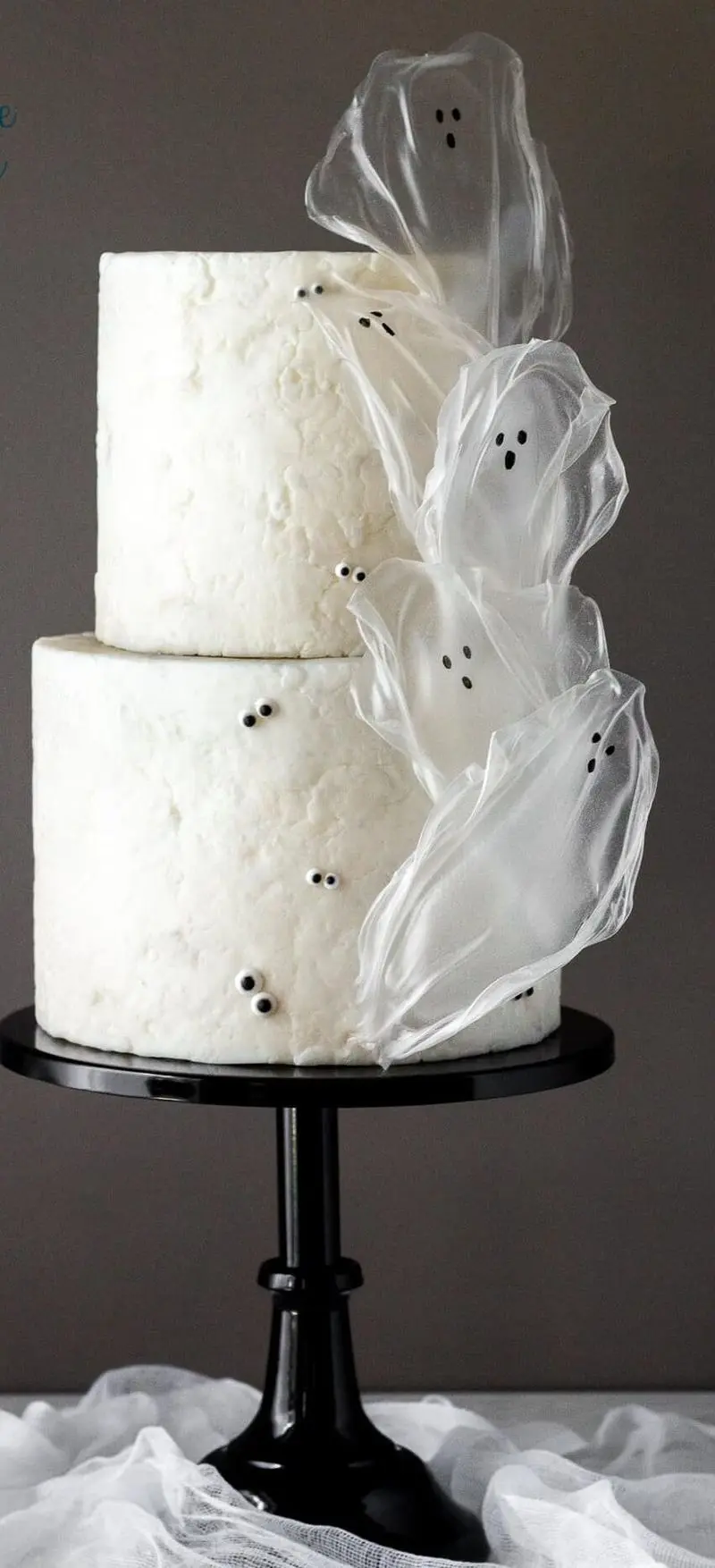 کیک تولد سیاه و سفید