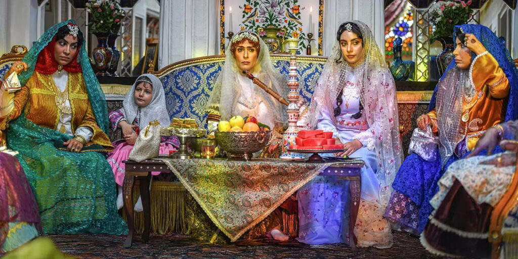 چرا استایل زنان قاجار در «بامداد خمار» این‌قدر واقعی به نظر می‌رسد؟ نکاتی که نمی‌دانستید!