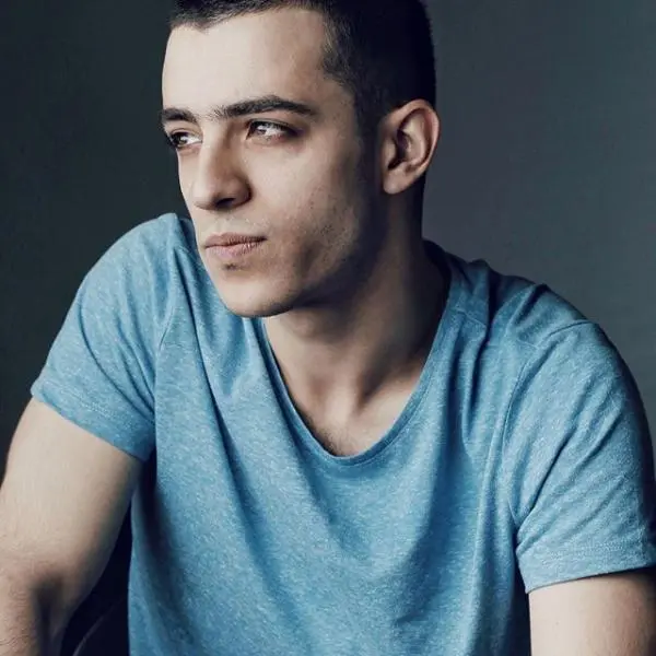 biography-alishadman-3204