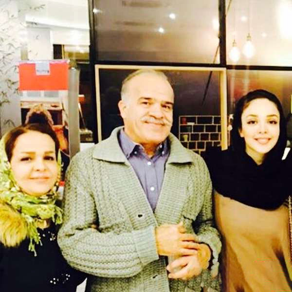 خانواده المیرا دهقانی