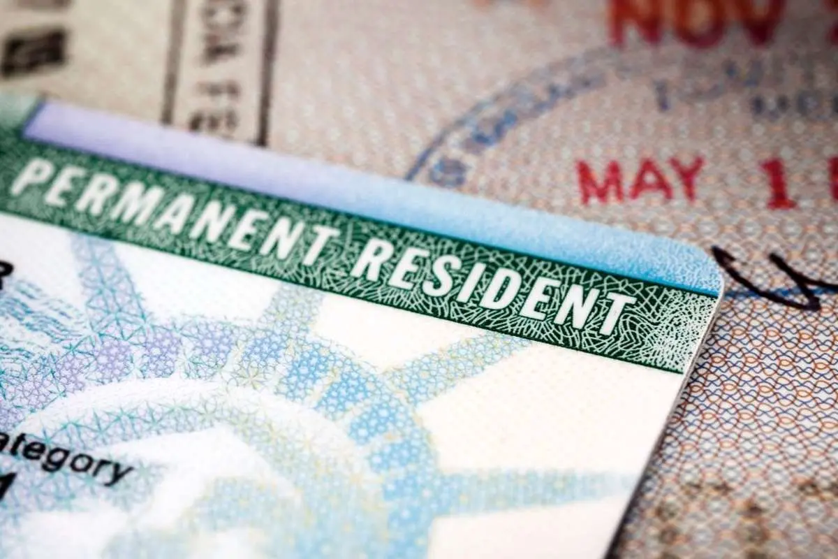 ترامپ بازبینی مجدد گرین‌کارد ایرانی‌ها را دستور داد؛ چه تغییراتی در راه است؟