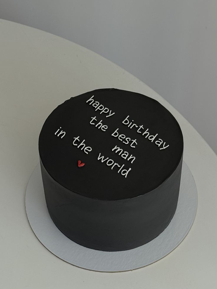 کیک تولد سیاه و سفید