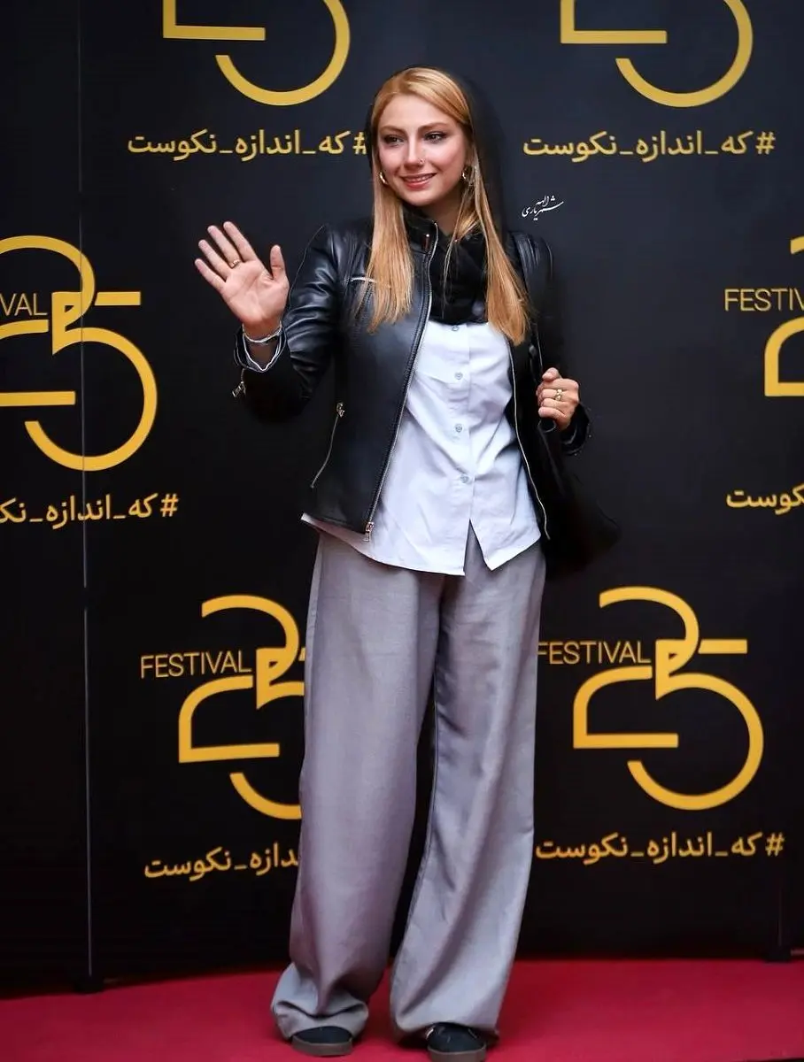 محیا دهقانی در جشنواره 25-3