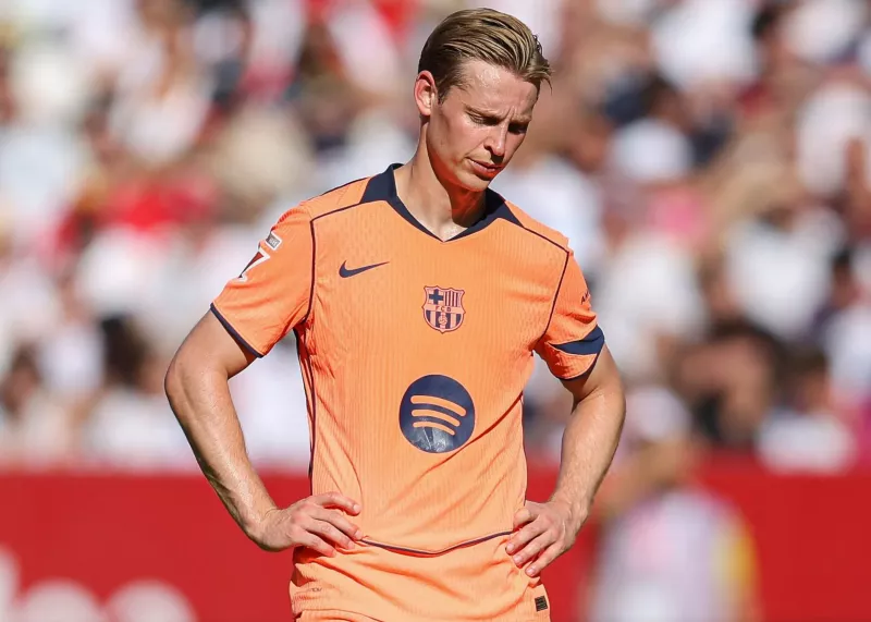 دی‌یونگ: بارسلونا قهرمان نمی شود