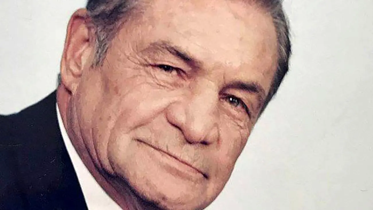 بیک ایمانوردی کیست؟