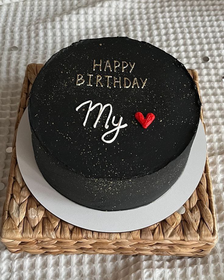 کیک مینیمال مردانه