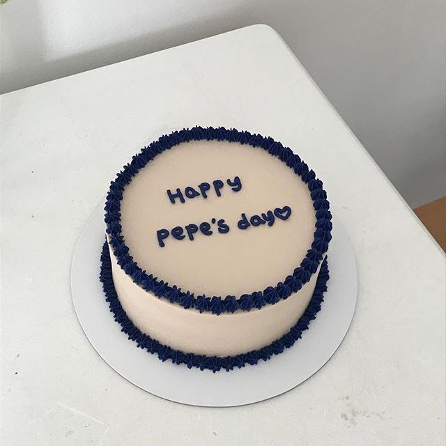 کیک مینیمال مردانه