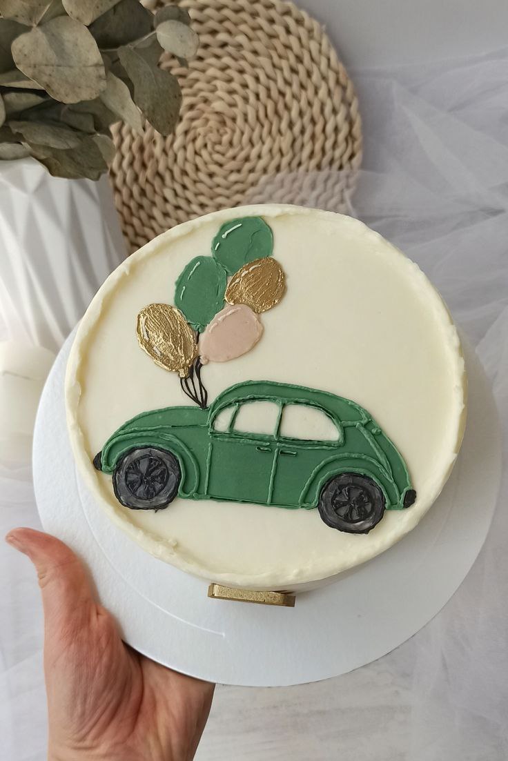 کیک مینیمال مردانه