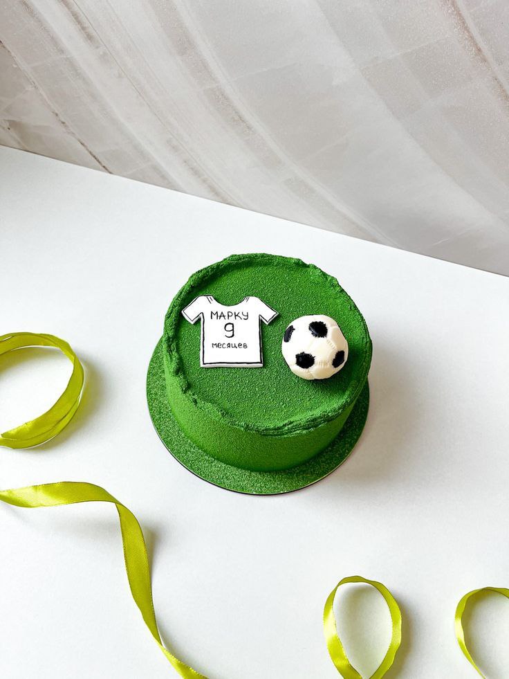 کیک مینیمال مردانه