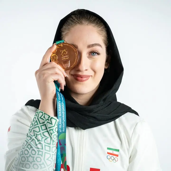 photo_2025-11-18_21-50-05