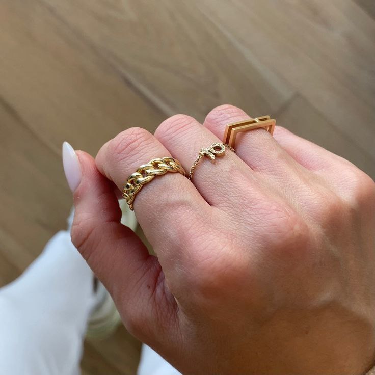 انگشتر طلا کارتیر