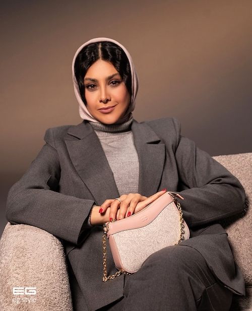 استایل ساده آزاده صمدی