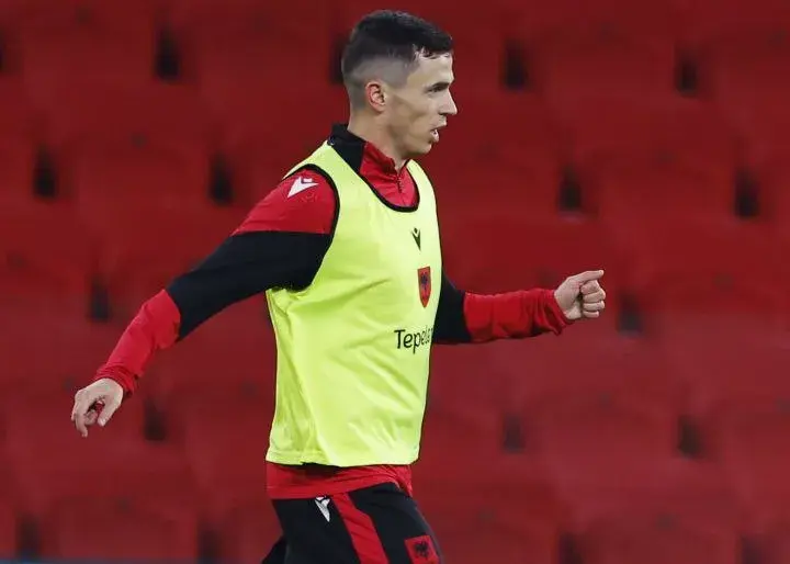 ستاره استقلال در چالش با اوریلی و رایس