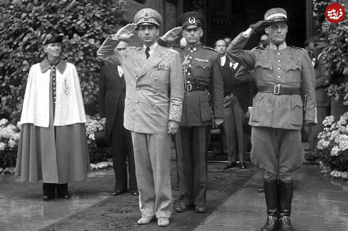 عکس نادری از استقبال محمدرضا پهلوی از نخست‌وزیر چین در سال ۵۷؛ سفری که تاریخ را متوقف کرد!