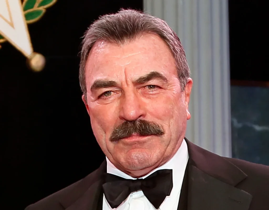 تام سلک با سبیل شورون