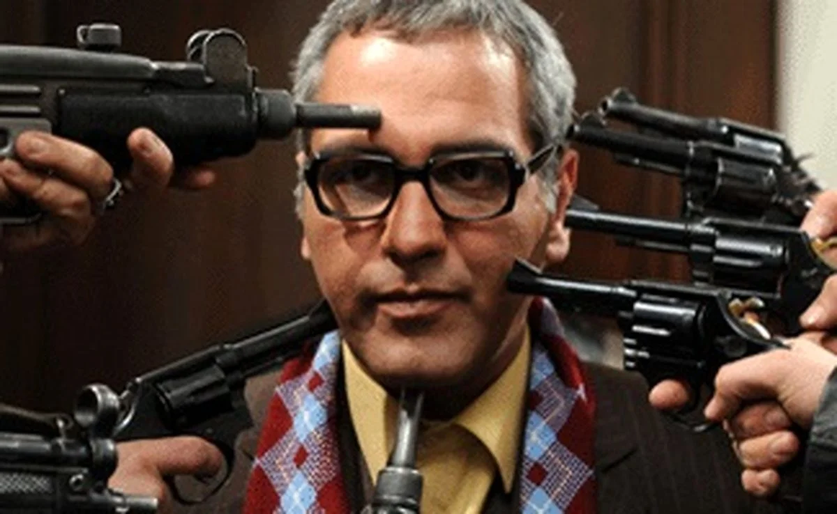 مهران مدیری با «مرد سه هزار چهره» چگونه قصد دارد مسعود شصت‌چی را کنار بزند؟