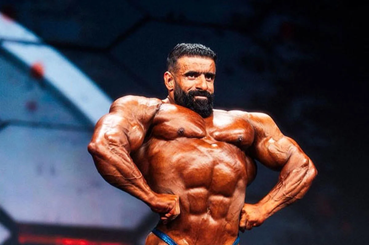 هادی چوپان با سلام نظامی به پرچم ایران؛ لحظه‌ای که همه را تحت تأثیر قرار داد