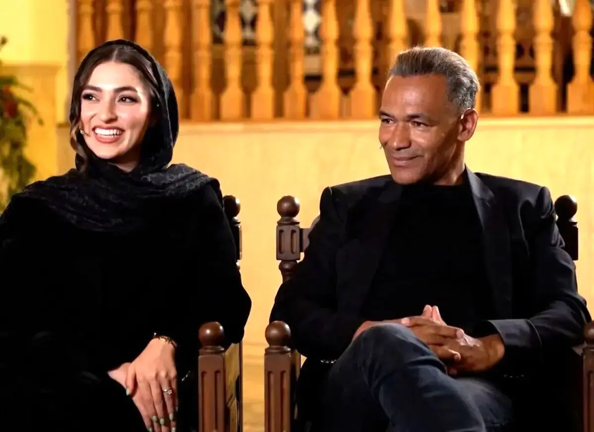 رونالدو با هدیه‌ای ویژه همسر سرمربی الوحده را شگفت‌زده کرد! عکس جنجالی تی‌شرت خیس بازی