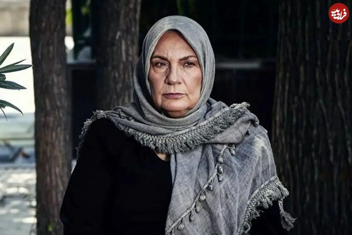 سفر به گذشته با عکس نادر مهتاج نجومی در 20 سالگی سال 1348!