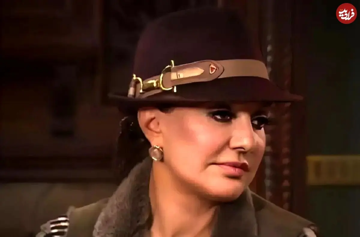 تصویری نادر از گوگوش در دهه ۴۰؛ دف زدن با لباس محلی که همه را حیرت‌زده کرد!