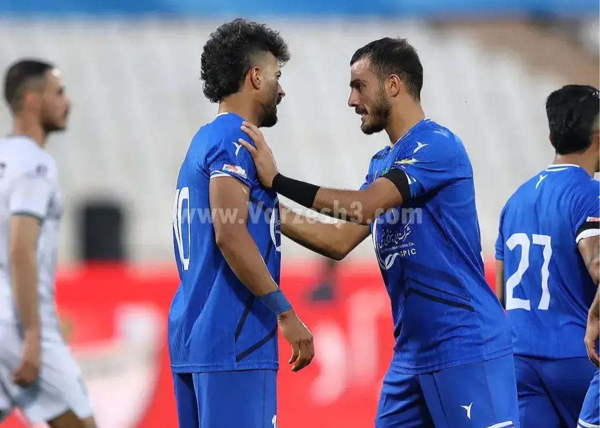 بازگشت شگفت‌انگیز دو مدافع جنجالی استقلال به تمرینات بعد از حذف موقت!