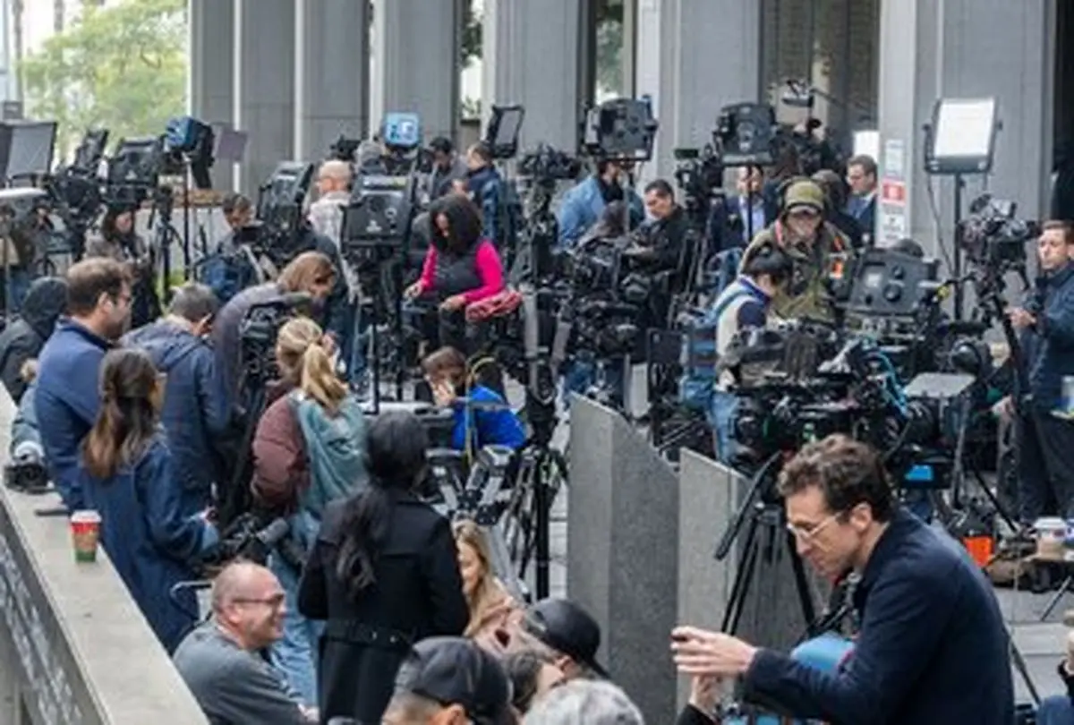 جزئیات تکان‌دهنده از پرونده قتل کارگردان و همسرش؛ جلسه دادگاه به تعویق افتاد