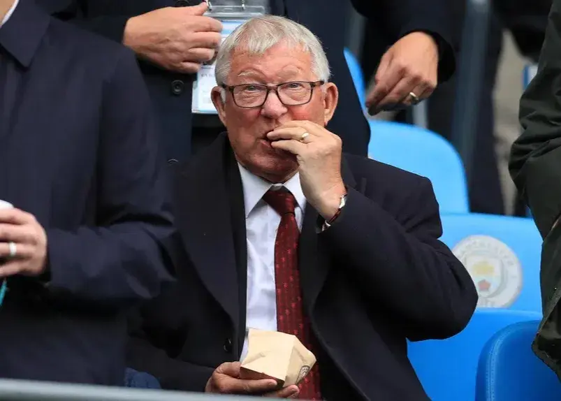 فرگوسن به هواداران منچستر هشدار داد: شاید یک دهه دیگر قهرمانی نبینید!