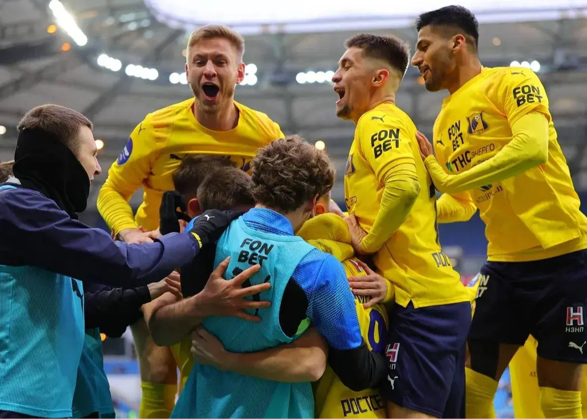 محبی قبل از تعطیلات جشن گرفت (عکس)