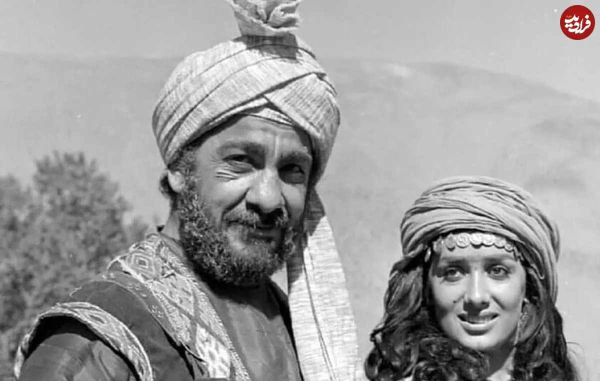 عکس| سفر زمان؛ «جلال پیشواییان» بازیگر فیلم‌های قبل از انقلاب در 80 سالگی در کنار «محمدعلی کشاورز»