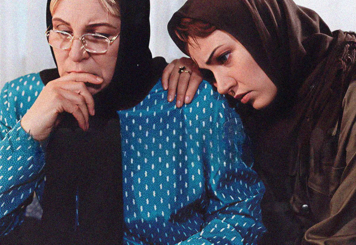 بغض ویرانگر آزیتا لاچینی در برنامه شب یلدا؛ لحظه‌ای که همه را مات کرد