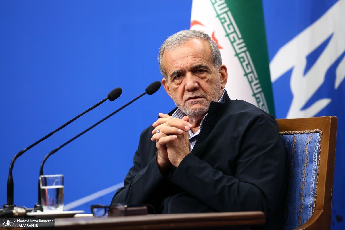 روزنامه جوان افشا کرد؛ آیا گرانی‌ها به قصد فشار به نظام است؟