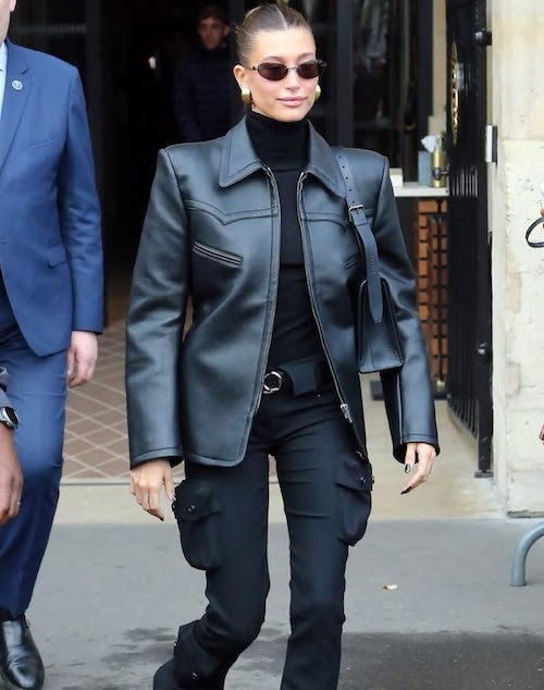 کتهای چرم هیلی بیبر