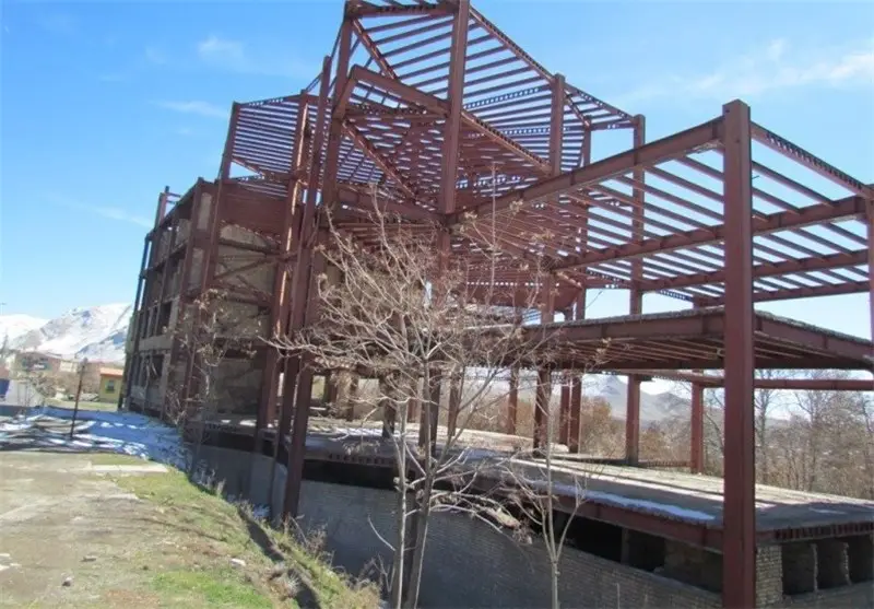 دادستان تهران به شهرداری مهلت 15 روزه داد؛ سازه‌های نیمه‌کاره شهر را فهرست کنید!