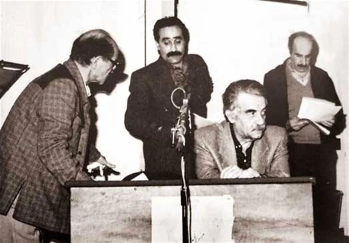 راز چهره محبوب رادیو ایران؛ چگونه منوچهر نوذری صدای نسل‌ها شد؟