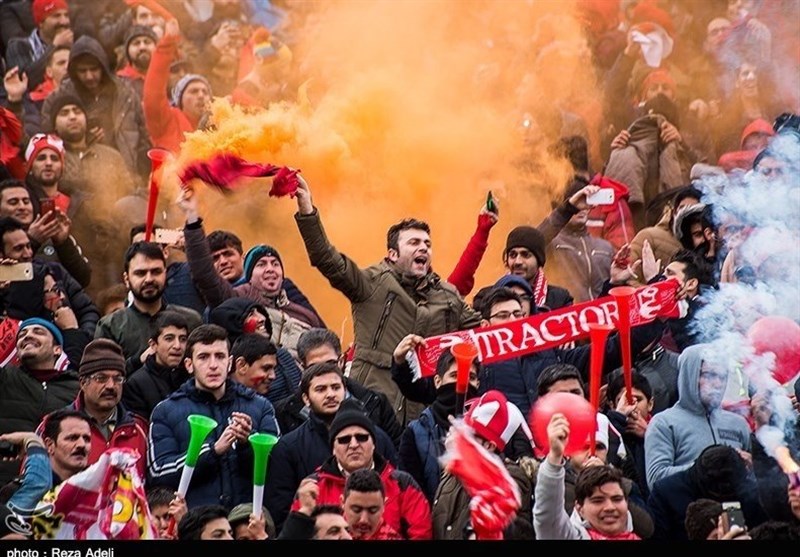 آغاز فروش آنلاین بلیت دیدار حساس تراکتور – استقلال خوزستان؛ هدیه ویژه به پرشورها در انتظار است!