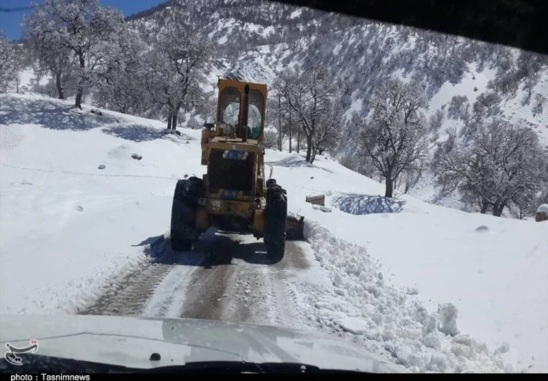 پاکسازی حیرت‌انگیز بیش از 2000 کیلومتر جاده در کرمانشاه با عملیات برف‌روبی شبانه‌روزی