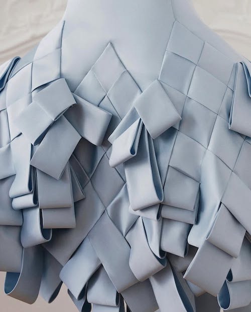 جرئیات در طراحی‌های جاناتان