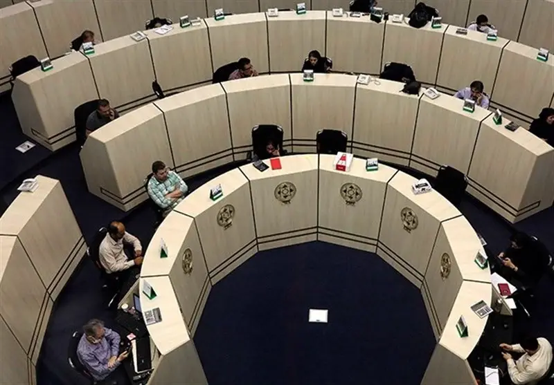 بورس نفس‌گیر در آستانه رکورد جدید؛ آیا صعود ادامه دارد؟