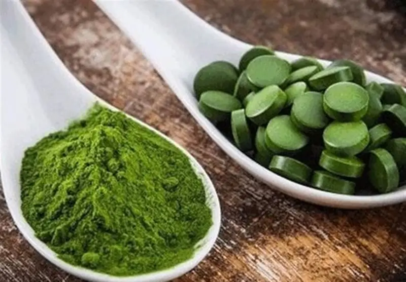 هشدار جدی درباره مصرف جلبک اسپیرولینا؛ غذایی که نیست، بلکه دارویی کنترل‌شده است!