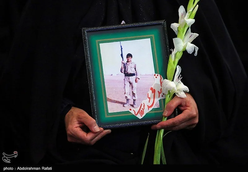 مثل زهرا استوارند؛ روایت جان‌سخت مادران و همسران شهدای آران و بیدگل