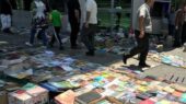 بازار مکاره قاچاق کتاب در خیابان انقلاب؛ آیا بساط‌گستران پایان راه دارند؟